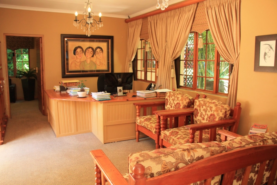 5 Bedroom Property for Sale in Waverley Free State